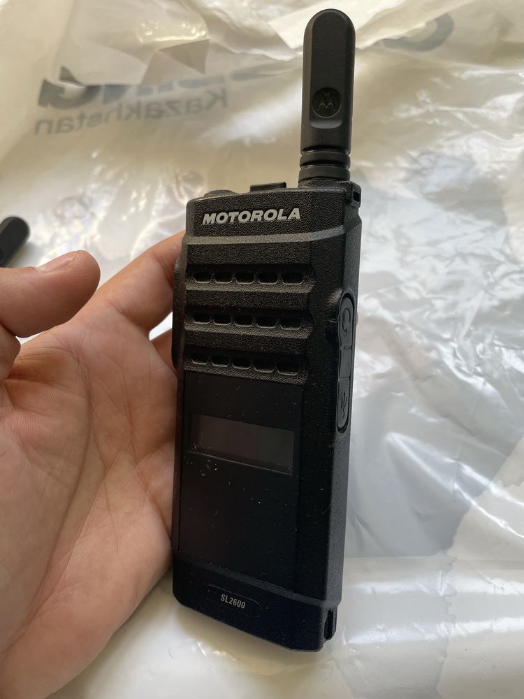 Радиостанция Motorola SL2600