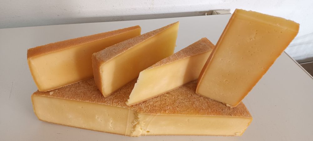 Branzeturi extra maturate