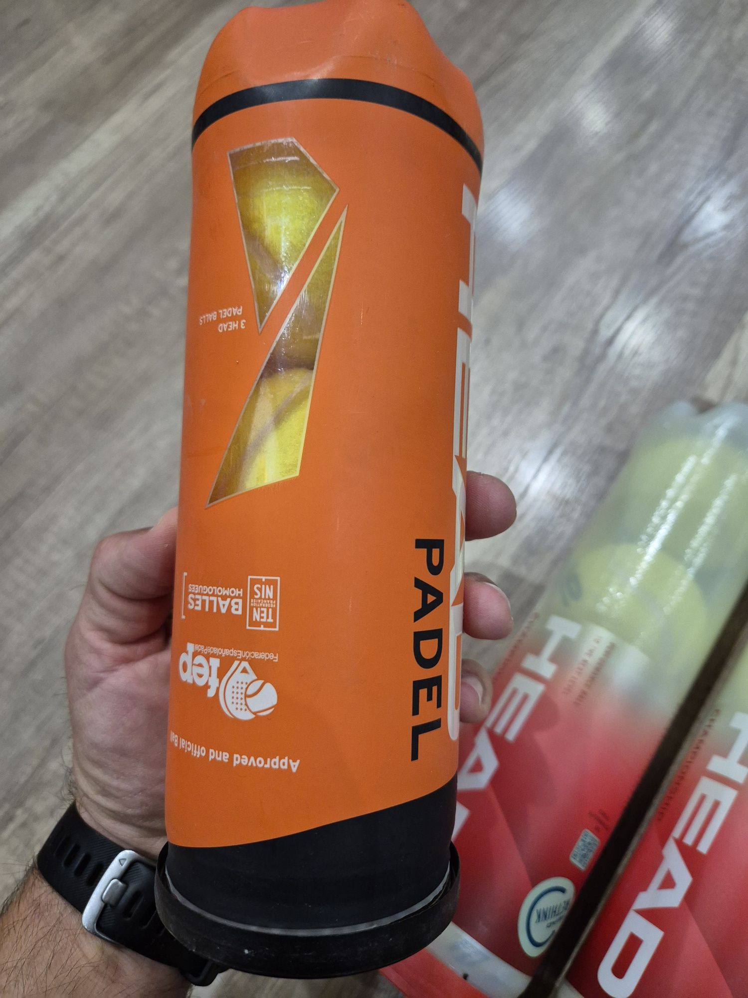 топки за тенис Head,хурматизатор за топки и грипове Wilson