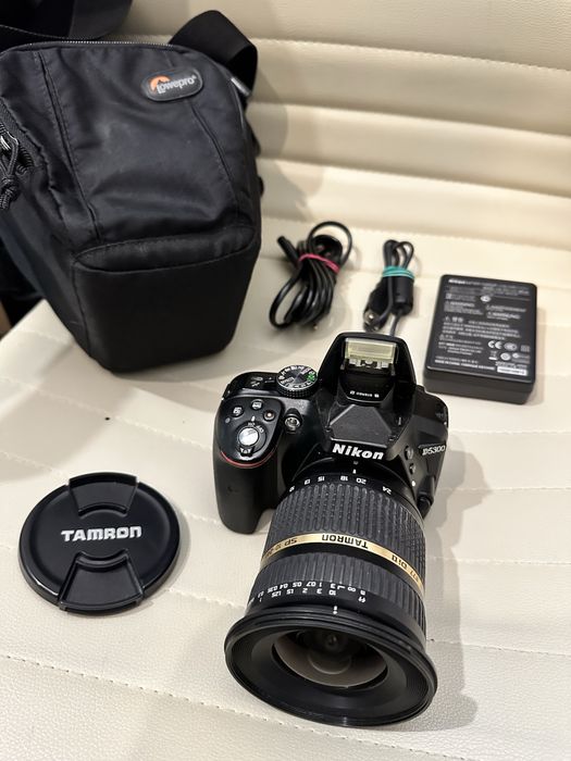 Camera foto DSLR Nikon D5300 + Tamrom 10-24mm