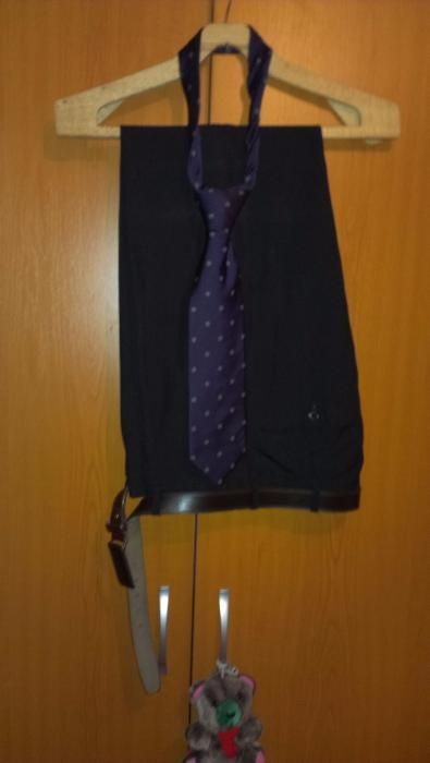 Vand Costum de Mire, 2 camasi si 1 cravata + husa.