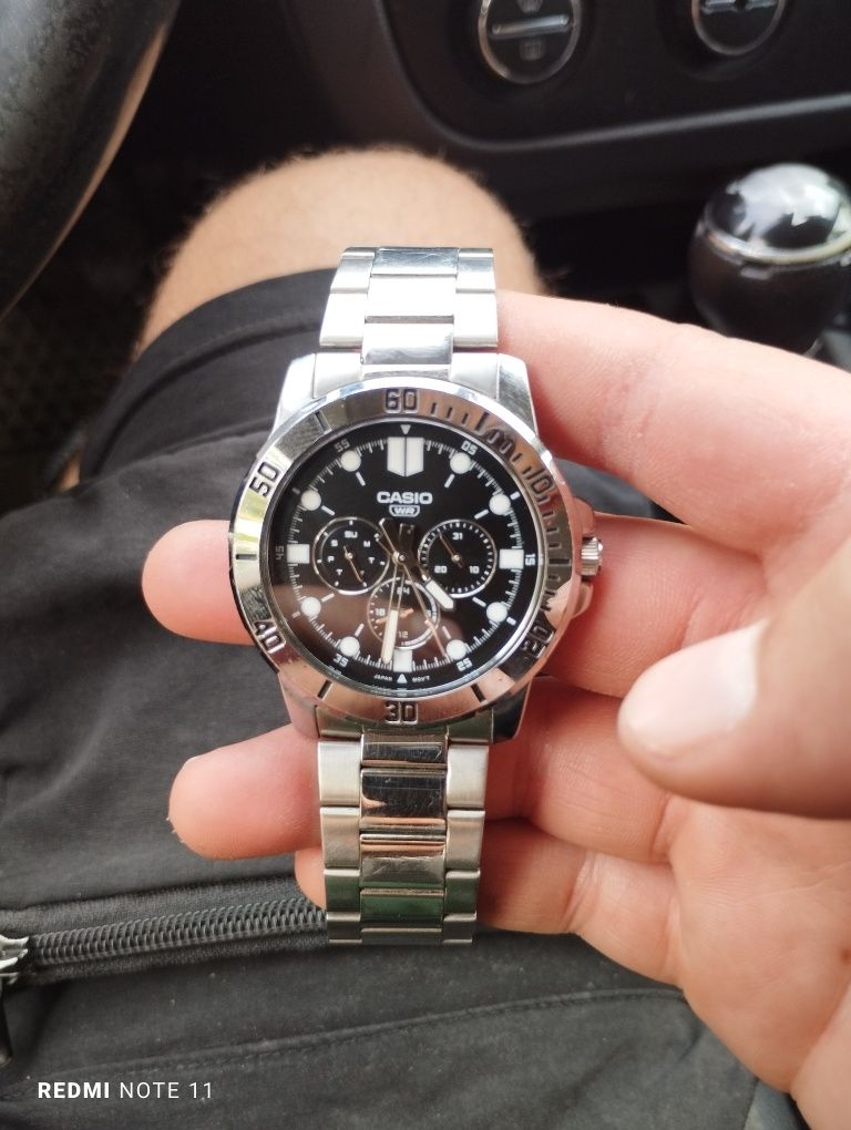 Часовник casio cm