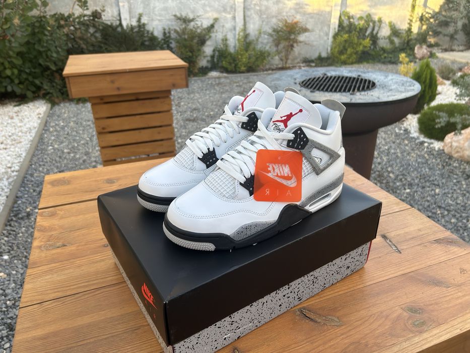 Jordan 4 Retro White Cement