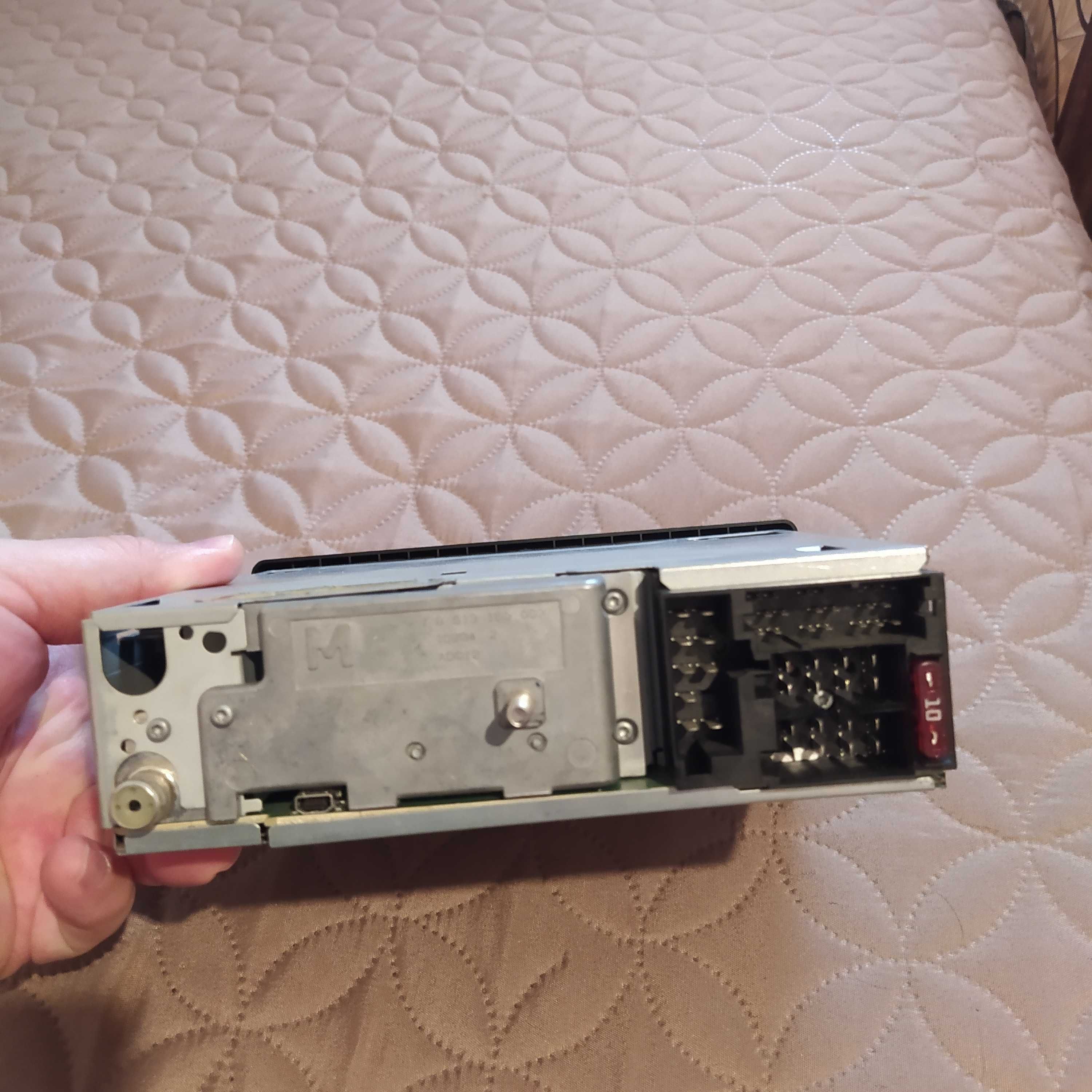 Продавам авторадио MP3 плеър Blaupunkt