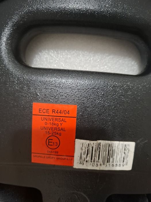 Scaun auto U-grow- fixare centura, fara isofix