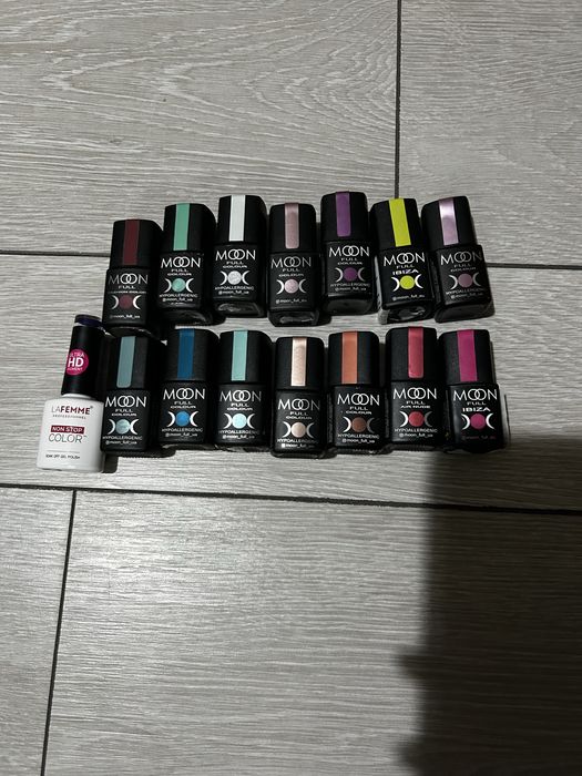 Продавам гел лакове