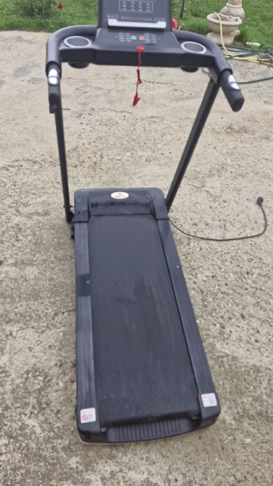 1400 RON vând bandă de alergat