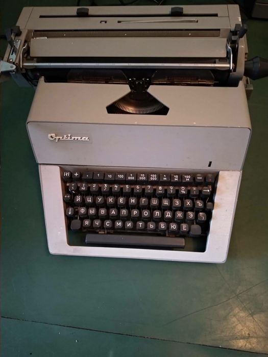 Пишущая машинка   OptimA
