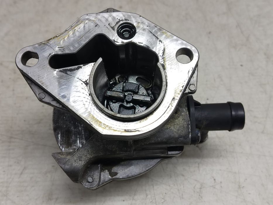 Pompa vacuum 1.5 DCI K9K792 Dacia Logan 1 [facelift] [2007 - 2012] 1.