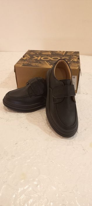 Школьная обувь для мальчика.