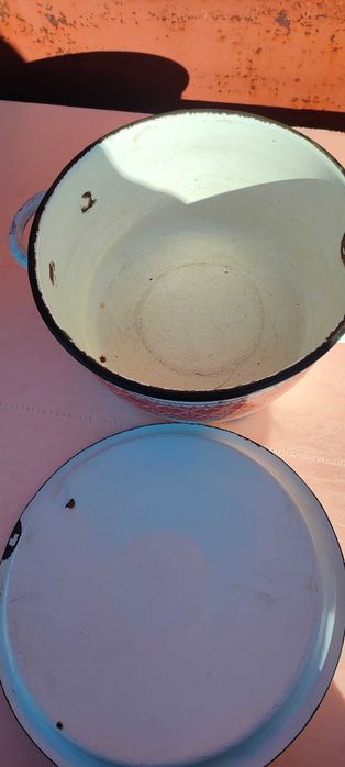 Кастрюли разные б/у