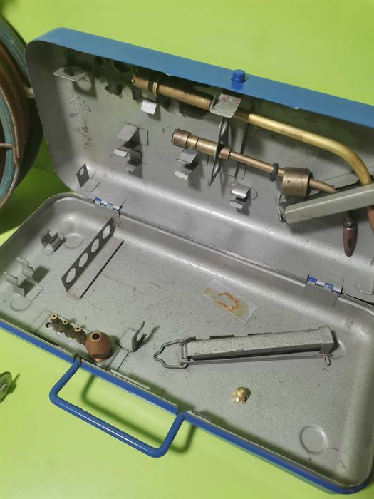 Trusa taiere și sudura profesionala cu cărucior și compas, și furtune