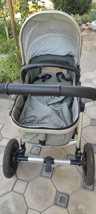 Коляска детская . Б/у