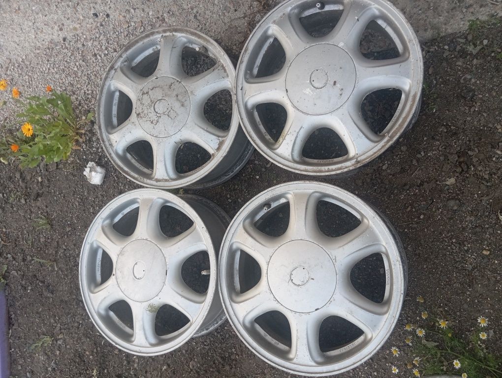 Продам диски R16 разболтовка 5 * 114,3