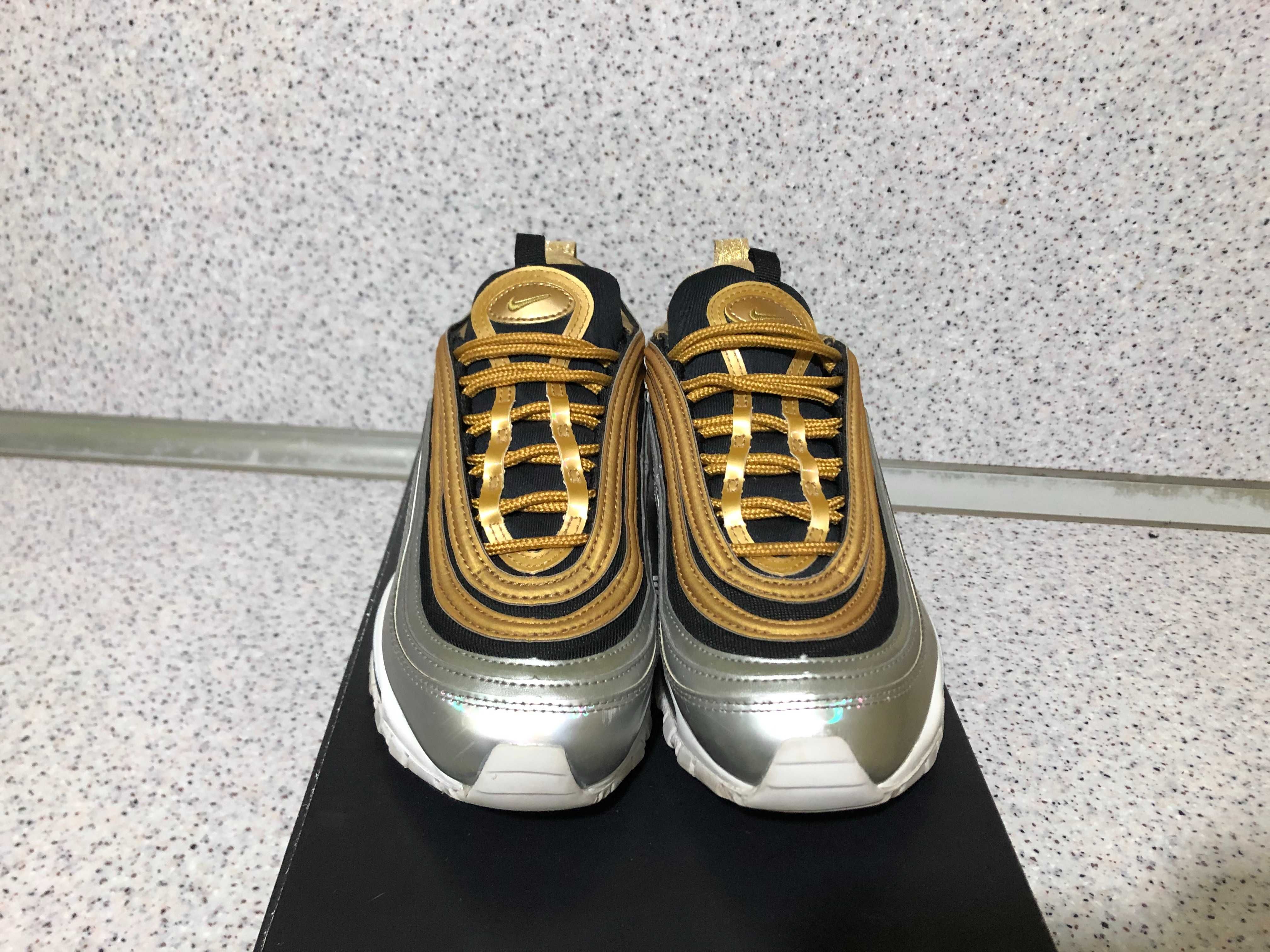 ОРИГИНАЛНИ *** Nike Air Max 97 Se / Metallic Gold /Metallic Gold