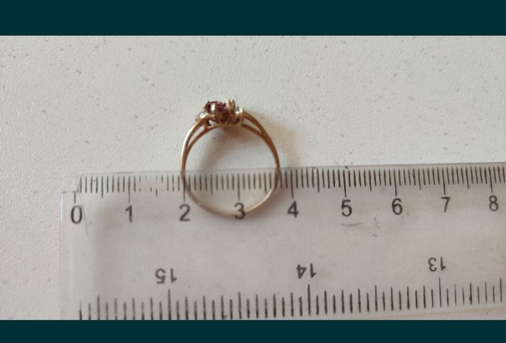 Inel aur 18k cu rubine si diamante