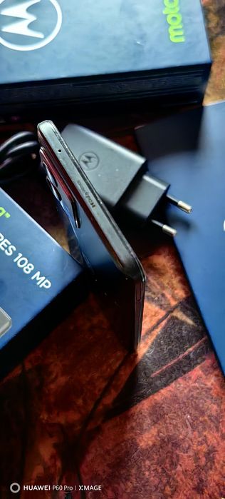 MOTOROLA G72-Перфектно състояние.Пълен комплект