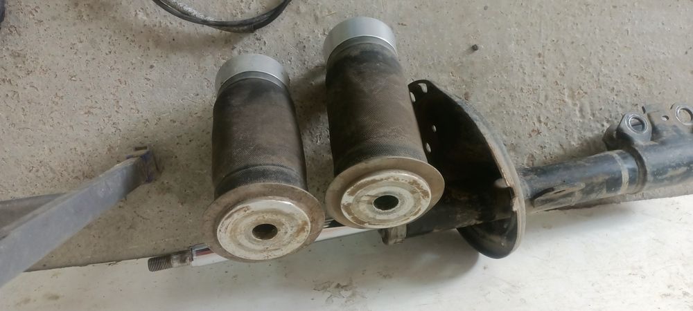 Продам пневму на ТОЕТУ АЛЬФАРД
