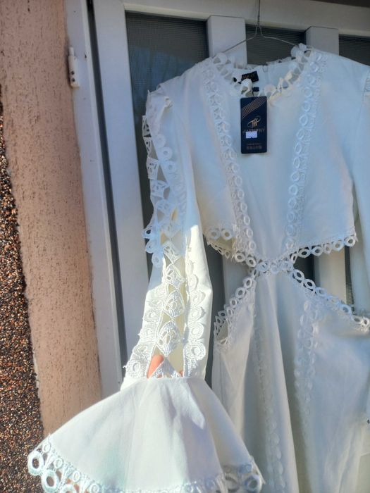 Rochie de zi brodata