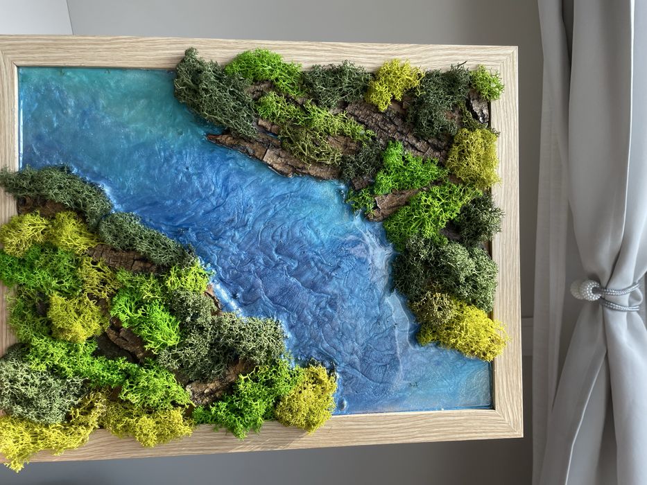 Картини и часовници със скандинавски мъх