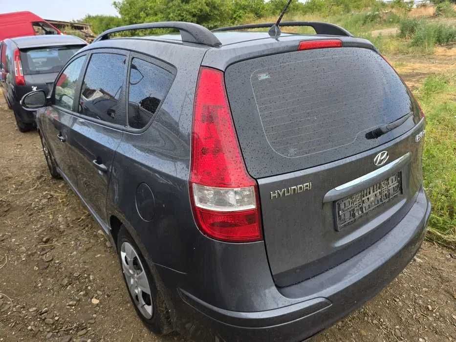 Dezmembrez Hyundai I30 /Tapiterie /Motor/Fuzeta Usa /Capota/Far/cutie