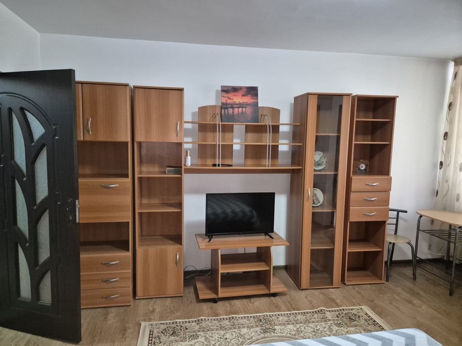 Garsoniera Brazdă mobilata si utilată