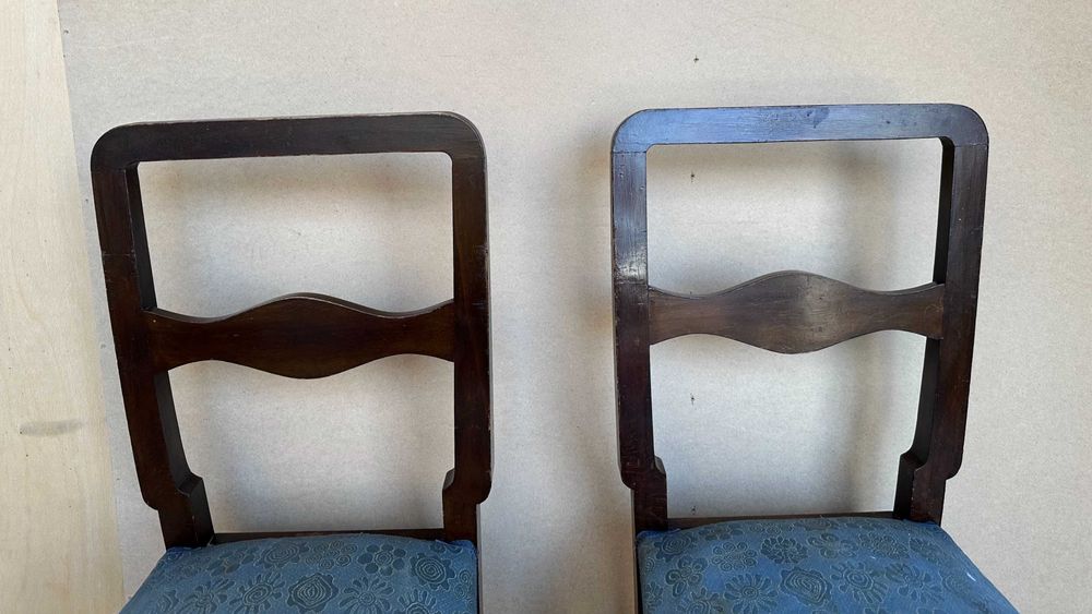 Set 2 Scaune Vintage cu sezut tapitat si cadru din lemn; Scaun