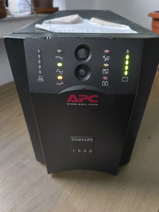 APC Smart-UPS 1500VA