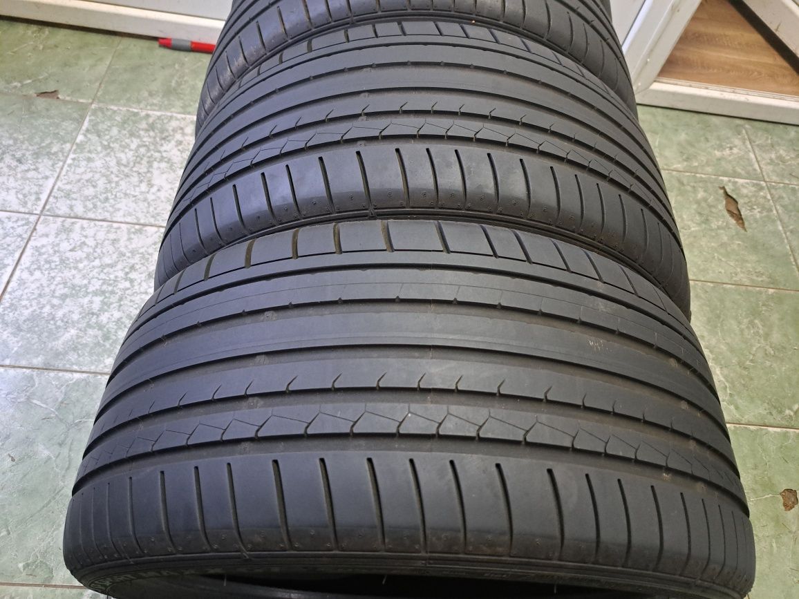 Set anvelope 275/30 R20 cu 245/35 R20 Dunlop runflat