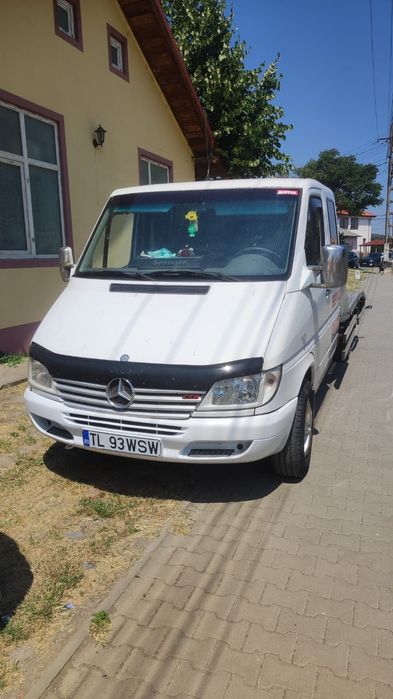 Autoplatforma Mercedes