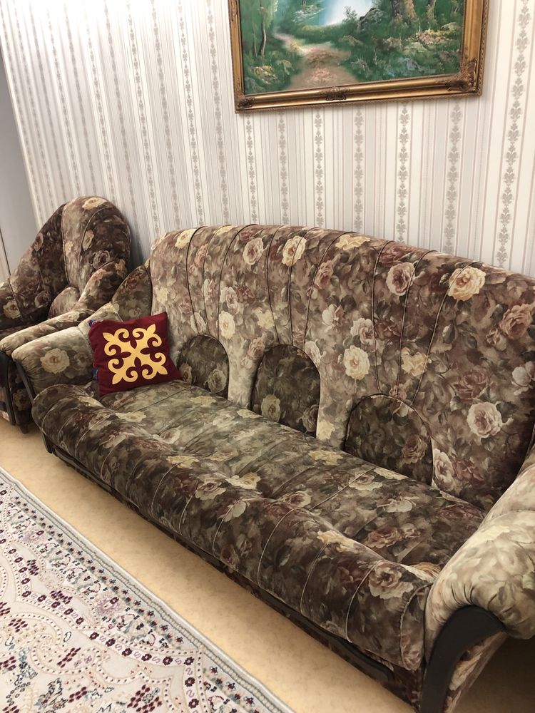 Диван с креслами