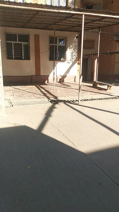 Срочно  сотилади