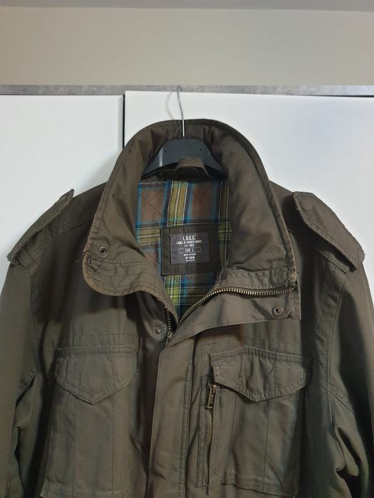 Vand haina marca L.O.G.G mar. L