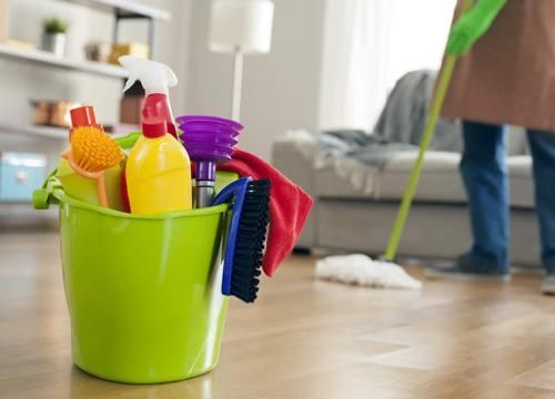 Servicii curatenie la domiciliu profesionale experienta 30 ani