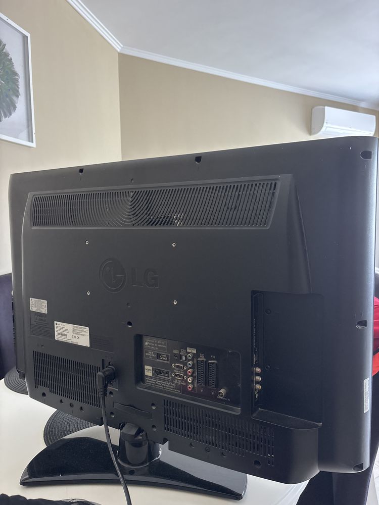 Tv  LCD  LG  81cm …