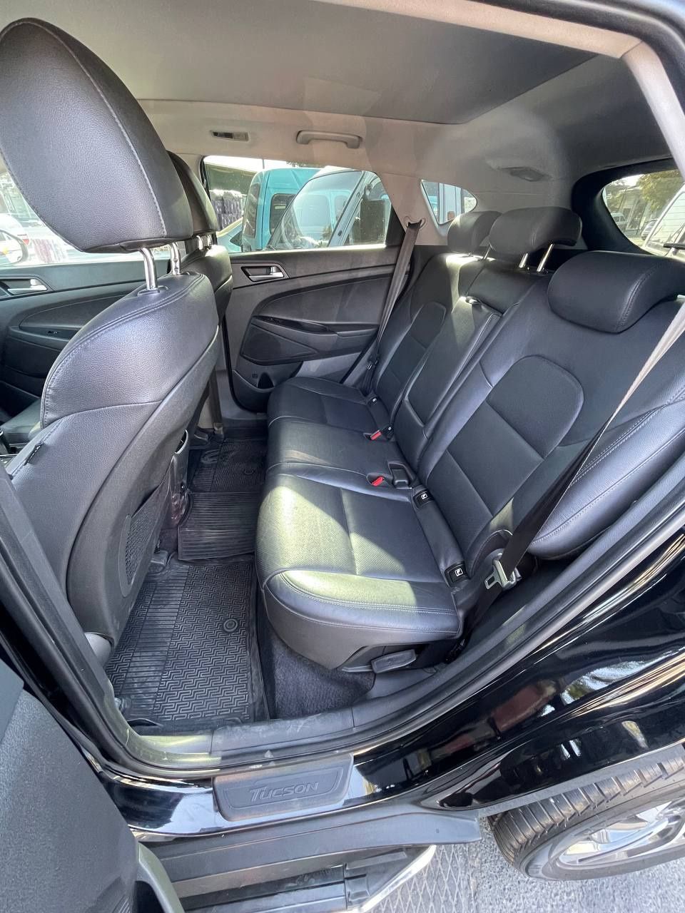 Hyundai Tucson 2020 yil qora sotiladi