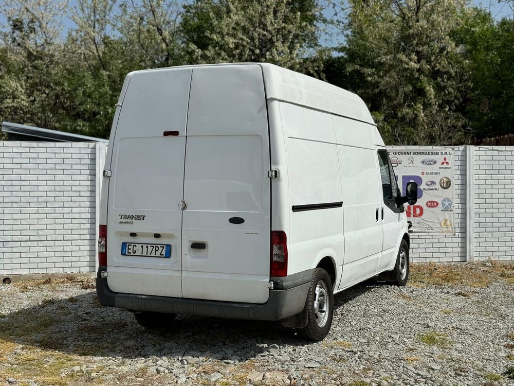 Ford Transit 2011