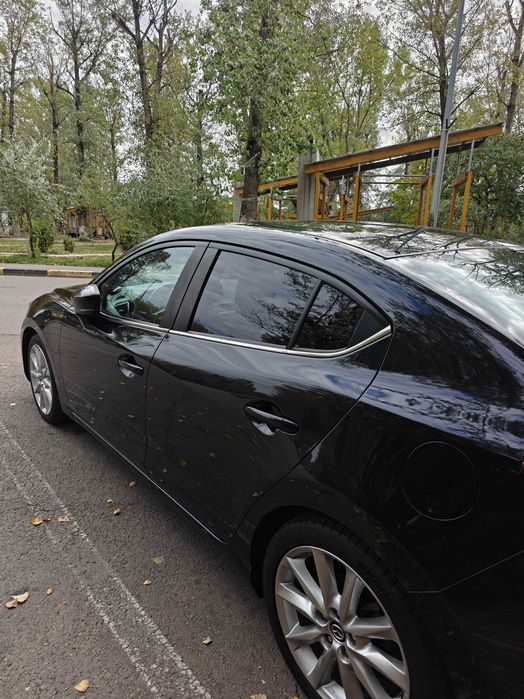 Mazda 3 Revolution, G120, negru,(înmatriculat în 12.2018), negociabil