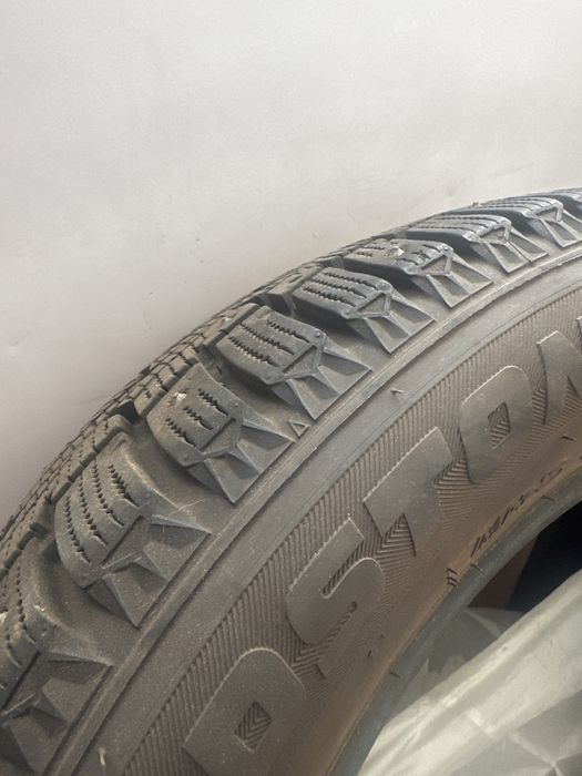 Шины зимнии 205/60R16