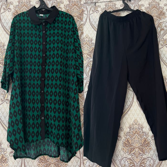 Продам новые двойки, платья