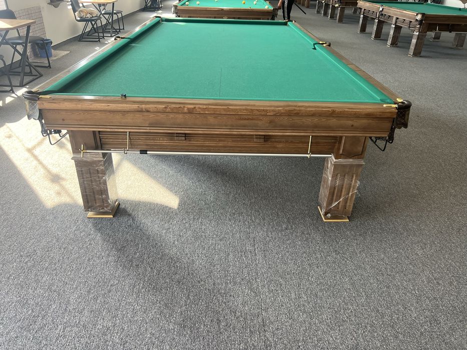 Бильярд стол продаётса старт люкс копия всего 5 месяц работал.