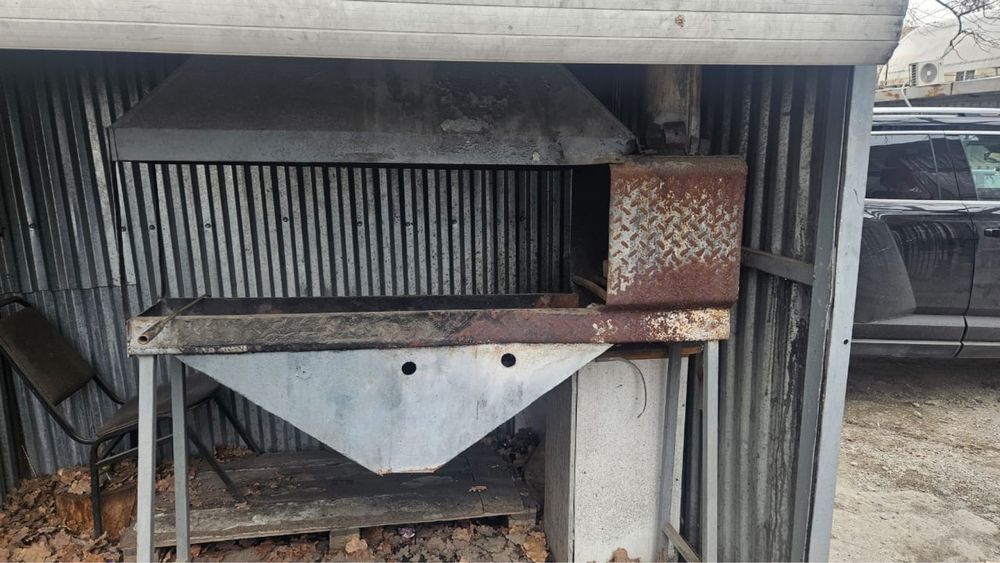 Хорошой мангал с мини контейнером