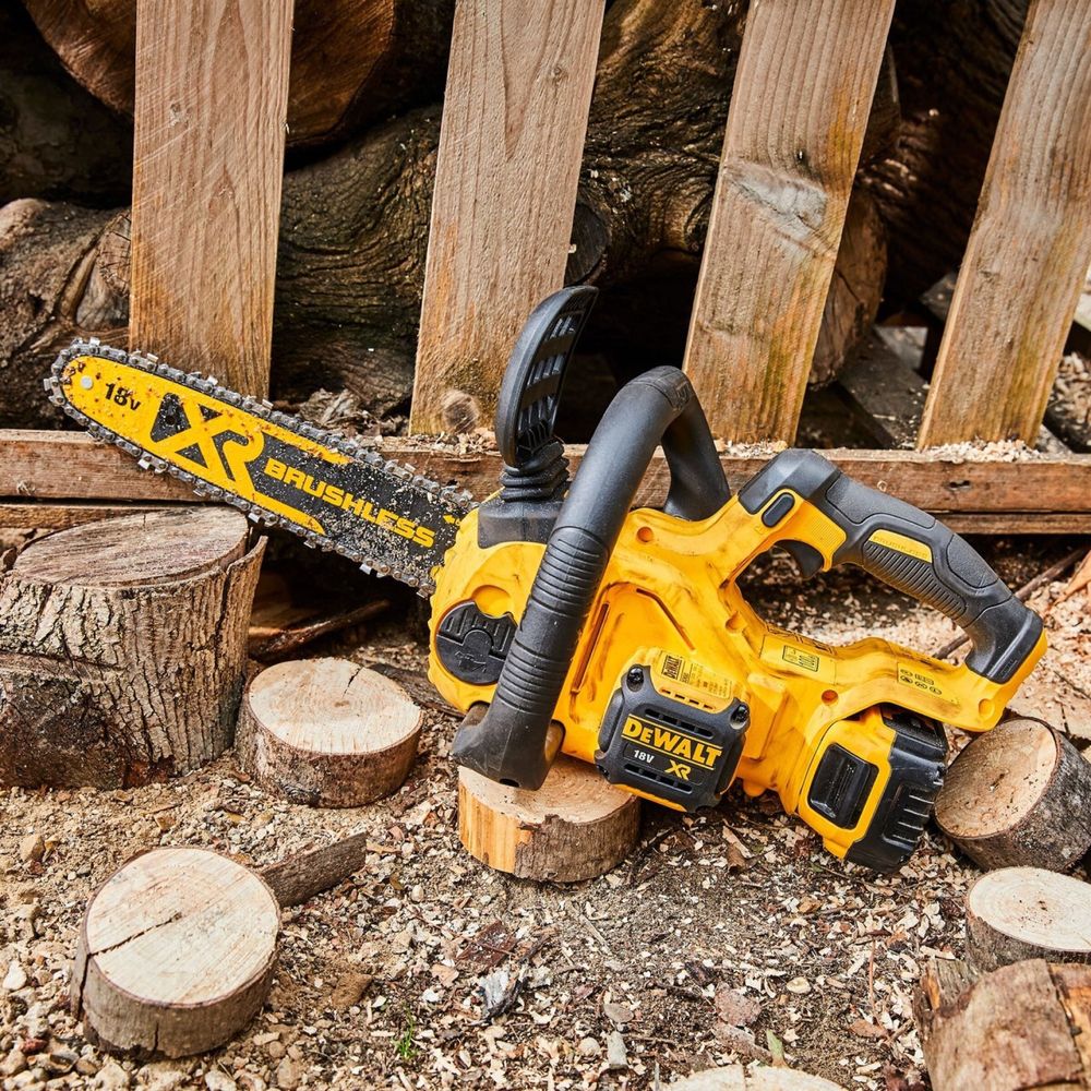 Акумулаторен Верижен Трион / Резачка DeWALT DCM565N 18V XR Brushless