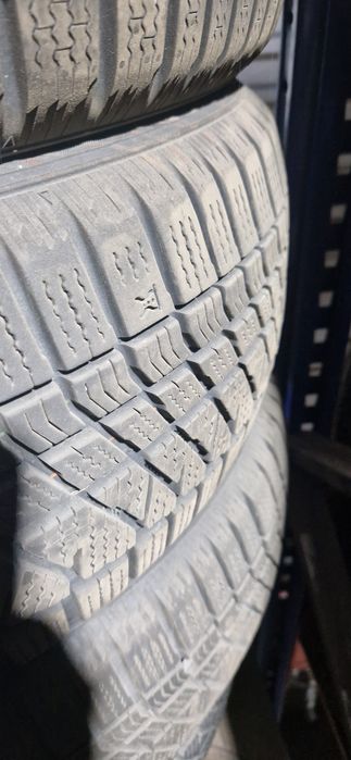 Set anvelope de iarna 225/55 R19