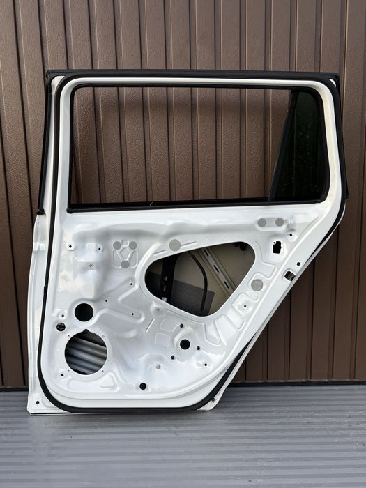 Usa dr spate combi/breack vw Passat B8 cod culoare LC9A 2015-2020