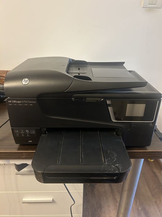 Imprimanta HP Officejet 6700 Premium