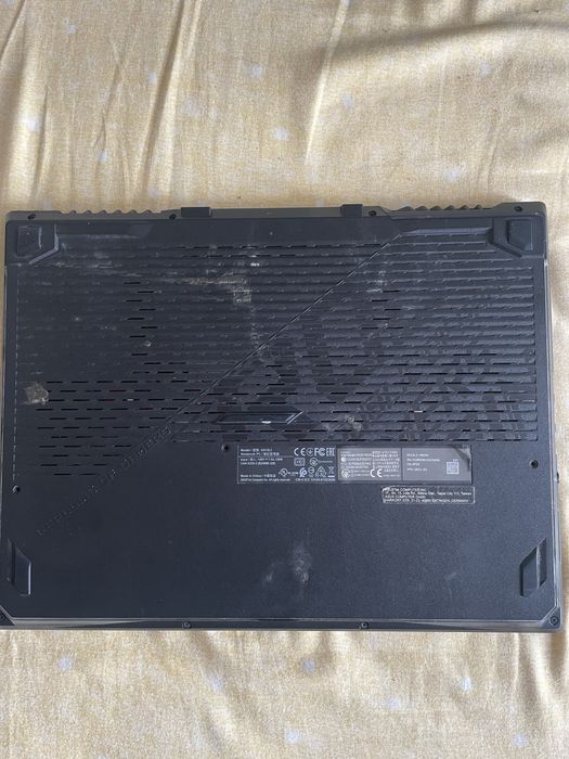 Vand Laptop Gaming Asus Rog Strix 15 PENTRU PIESE/ Schimb