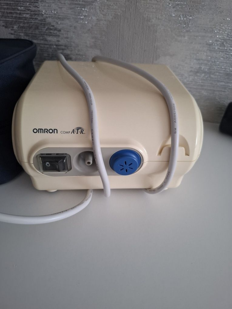 Ингалятор OMRON состояние отличное