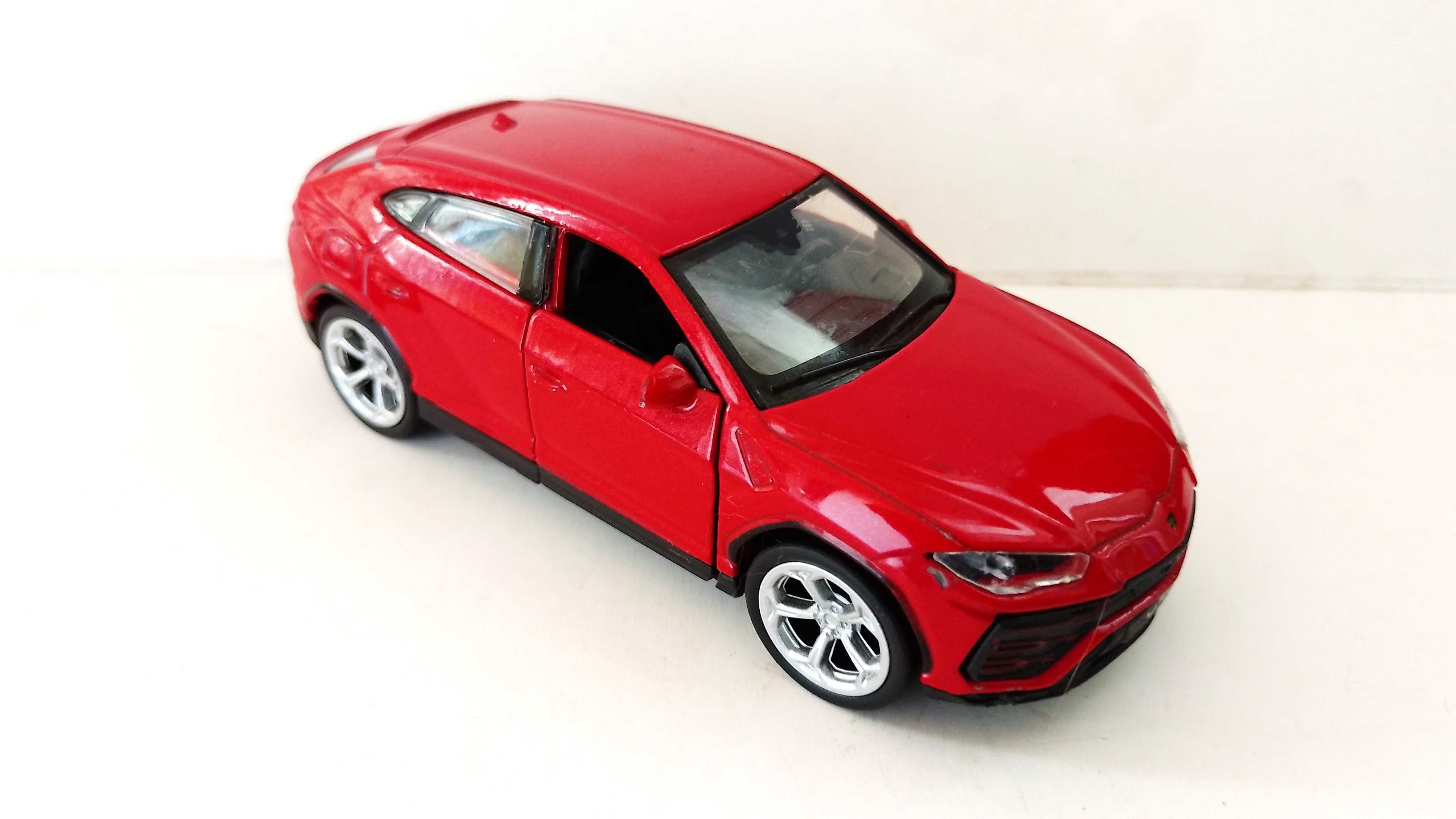 Lamborghini Urus Welly - Мащаб 1:34-39