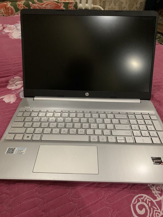 Hp ryzen 5 8/512